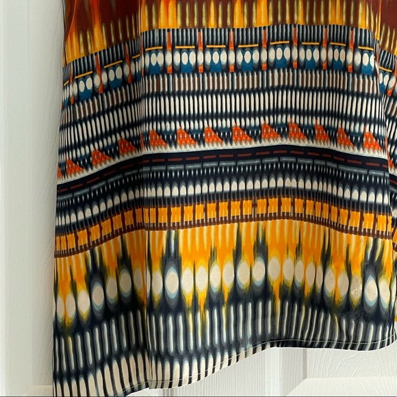 Off the shoulder BOHO CHIC Boatneck top with asymmetrical hem - Picture 6 of 8